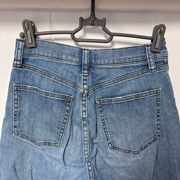 Uniqlo High Rise Boyfriend Dark Wash Jeans - Picture 9 of 9